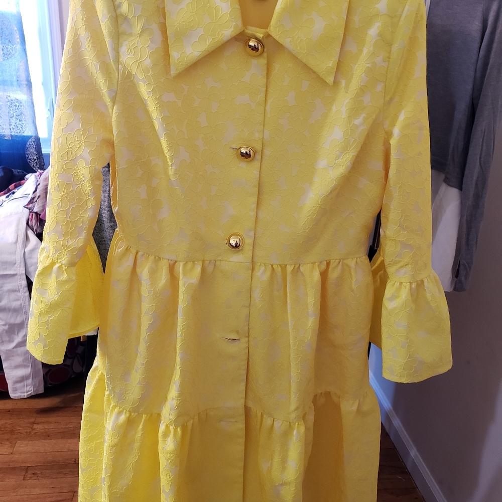 Clothes - Picture 6 of 16